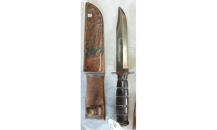 324KnifeAndSheath2